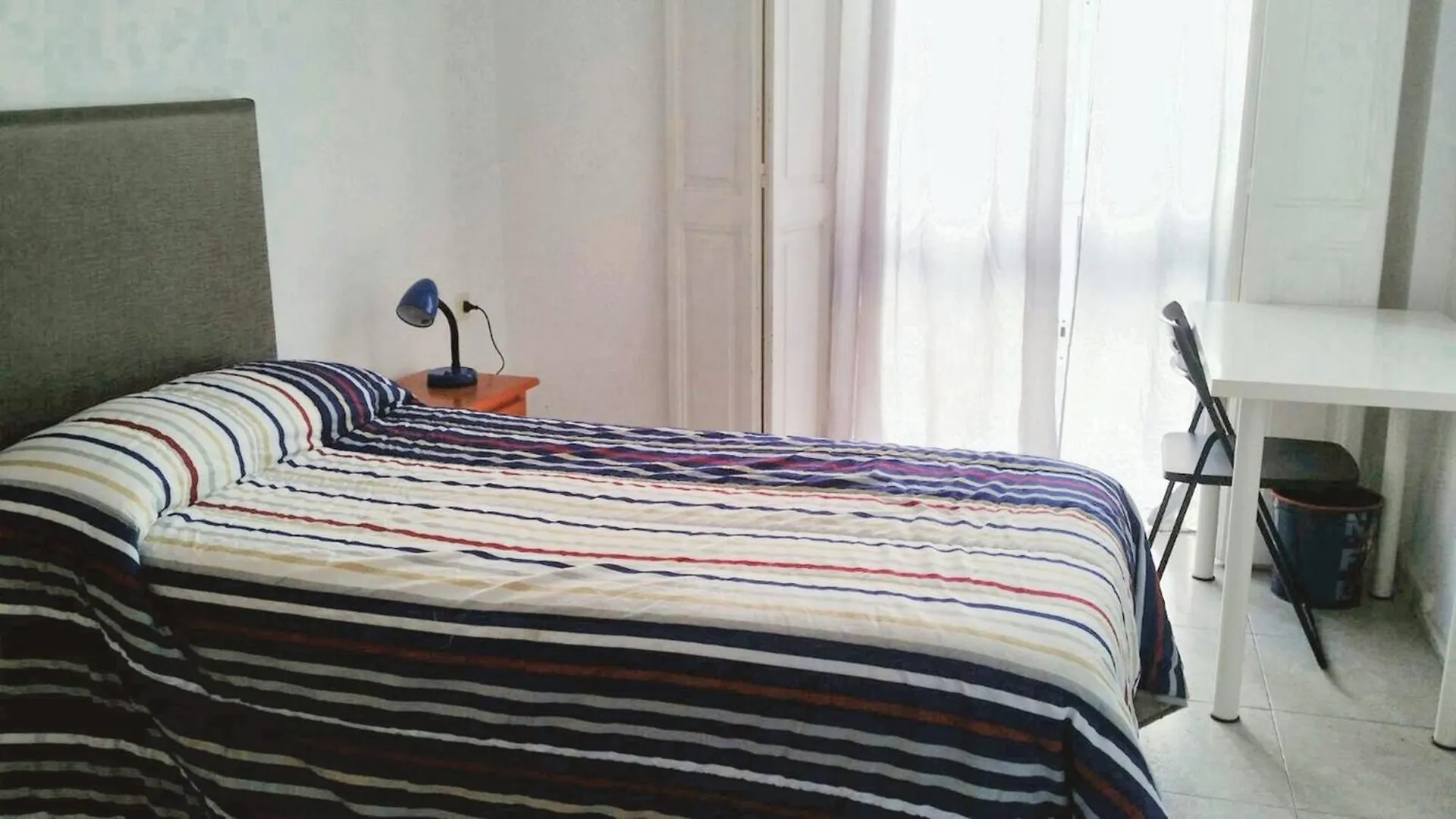 Spacious Apartment In The Heart Of Cadiz 130 M² City View